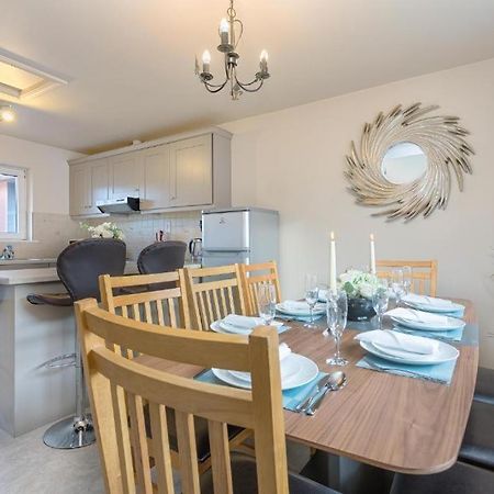 Town Square Townhouse - Best Location In Galway Exterior photo
