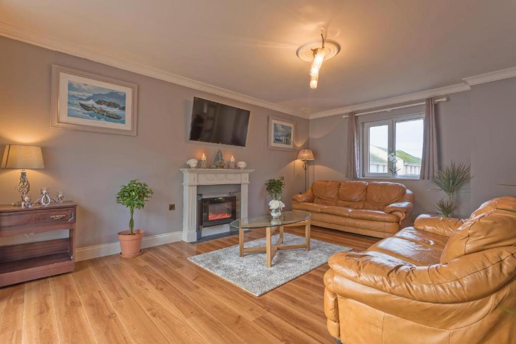 Town Square Townhouse - Best Location In Galway Exterior photo